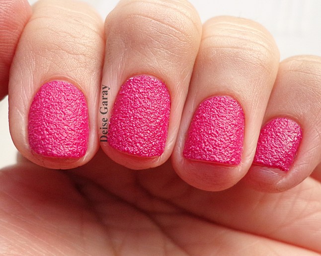 fiesty fuchsia - jordana texture 010