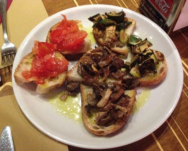 Trio de bruschettas