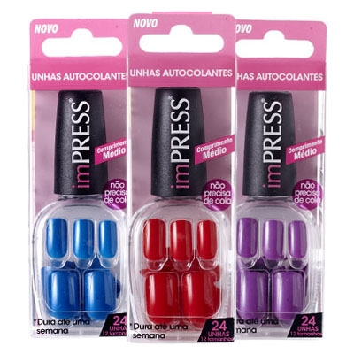 first-kiss-unhas-autocolantes-curta